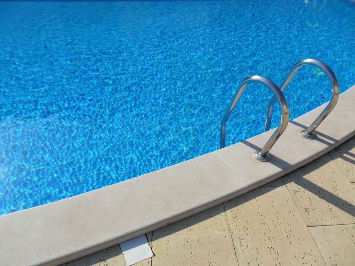 סאו מרטיניו דו פורטו Alojamentos Campo & Mar - T1 Com Piscina מראה חיצוני תמונה